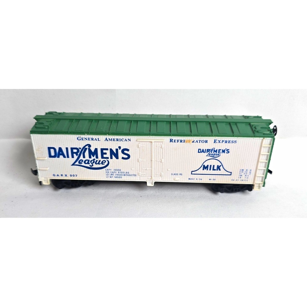Tyco HO General American Refrigerator Express GARX 907 Milk Reefer Car